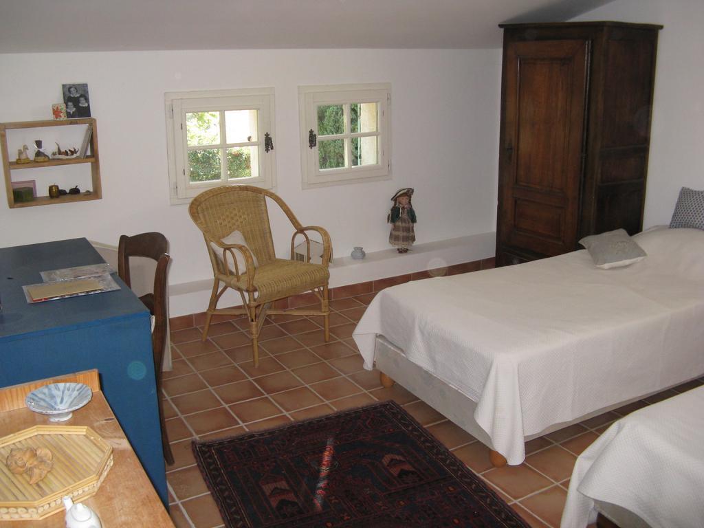 Clos Sainte-Garde Saint Didier  Zimmer foto